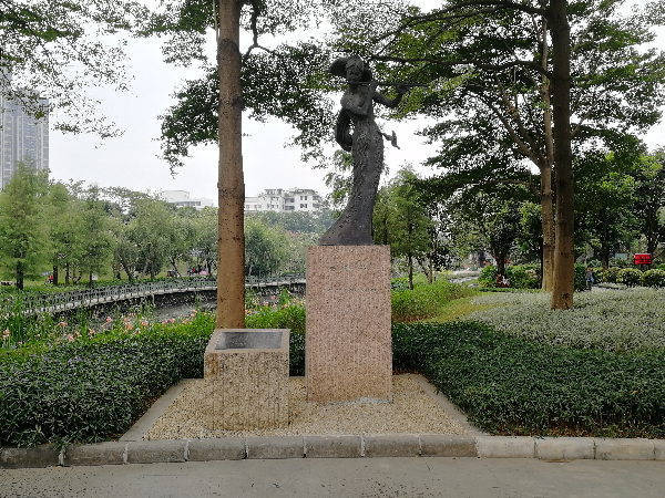 东门素馨女雕像.jpg